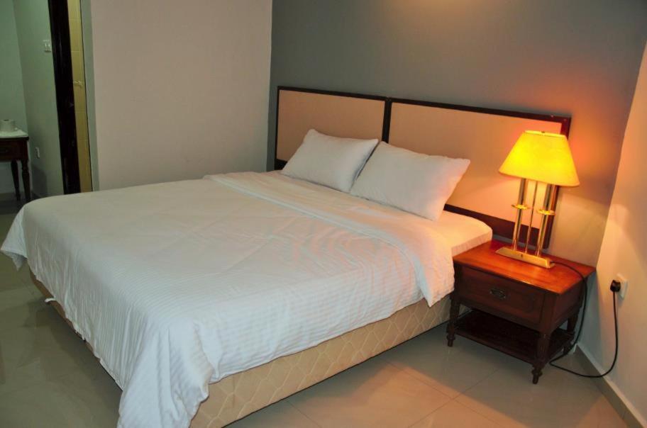 Senrose Hotel Kuantan Exterior photo